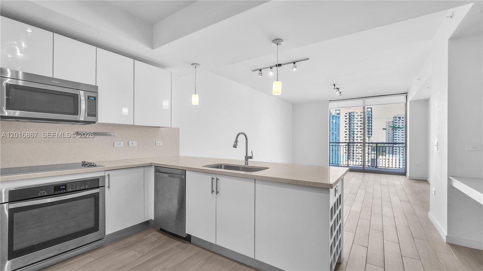 999 SW 1st Ave # 2009, Miami FL 33130 — 3