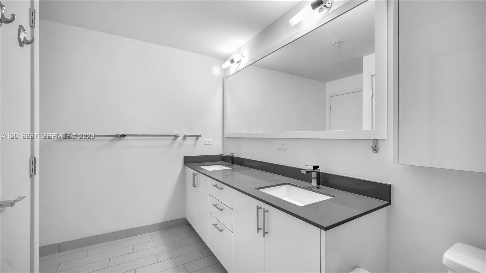 999 SW 1st Ave # 2009, Miami FL 33130 — 14