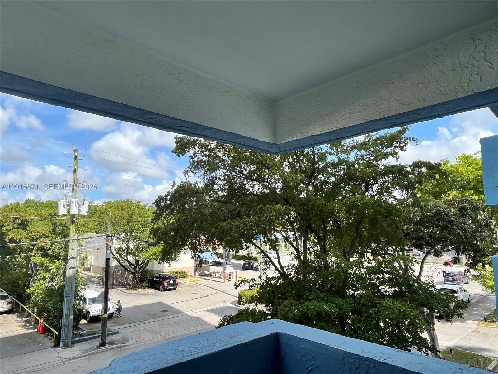 5050 NW 7th St # 220, Miami FL 33126 — 3