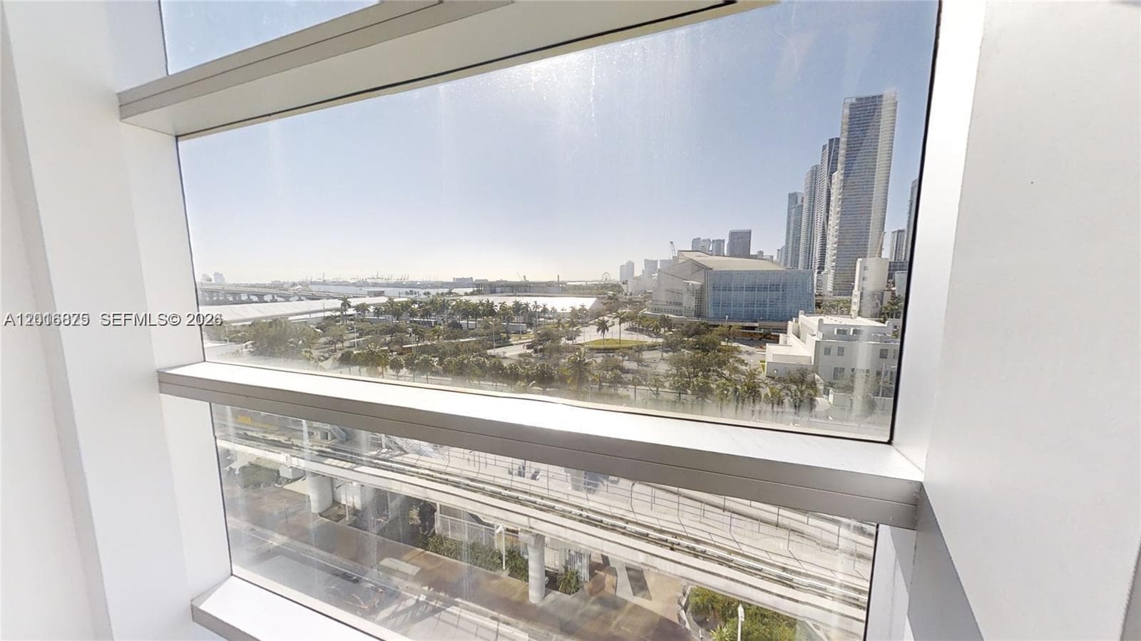 1501 Biscayne # 501, Miami FL 33132 — 10