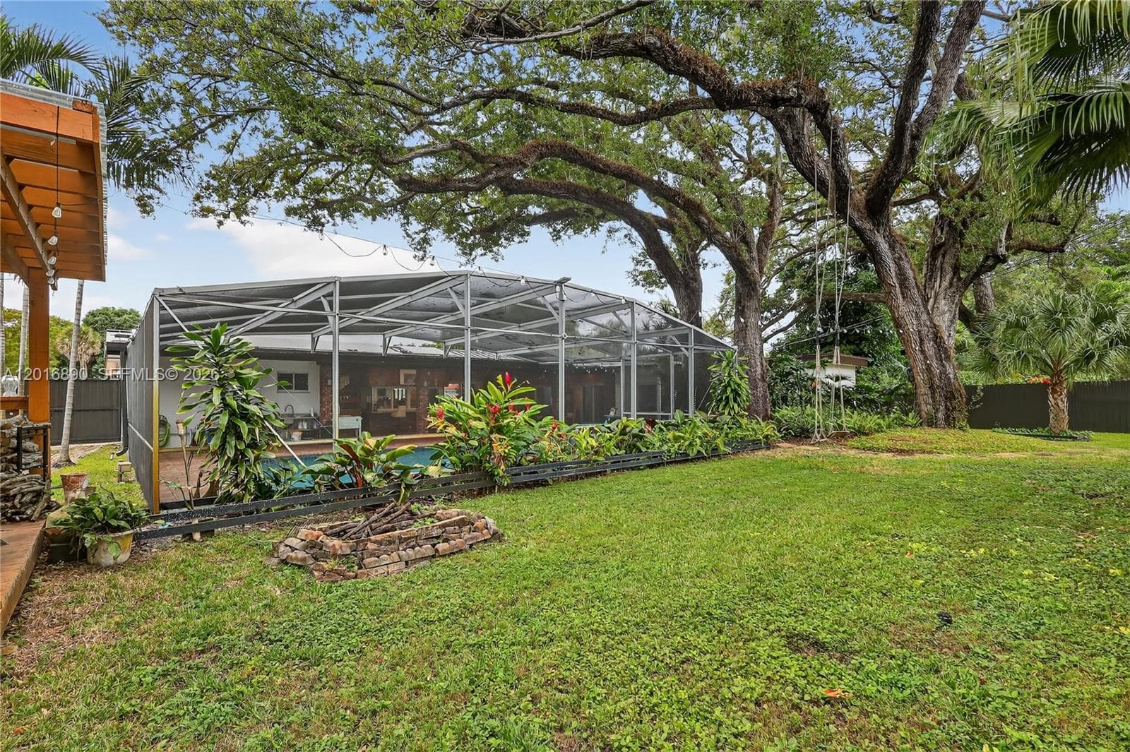 19901 NE 21st Ave, Miami FL 33179 — 92