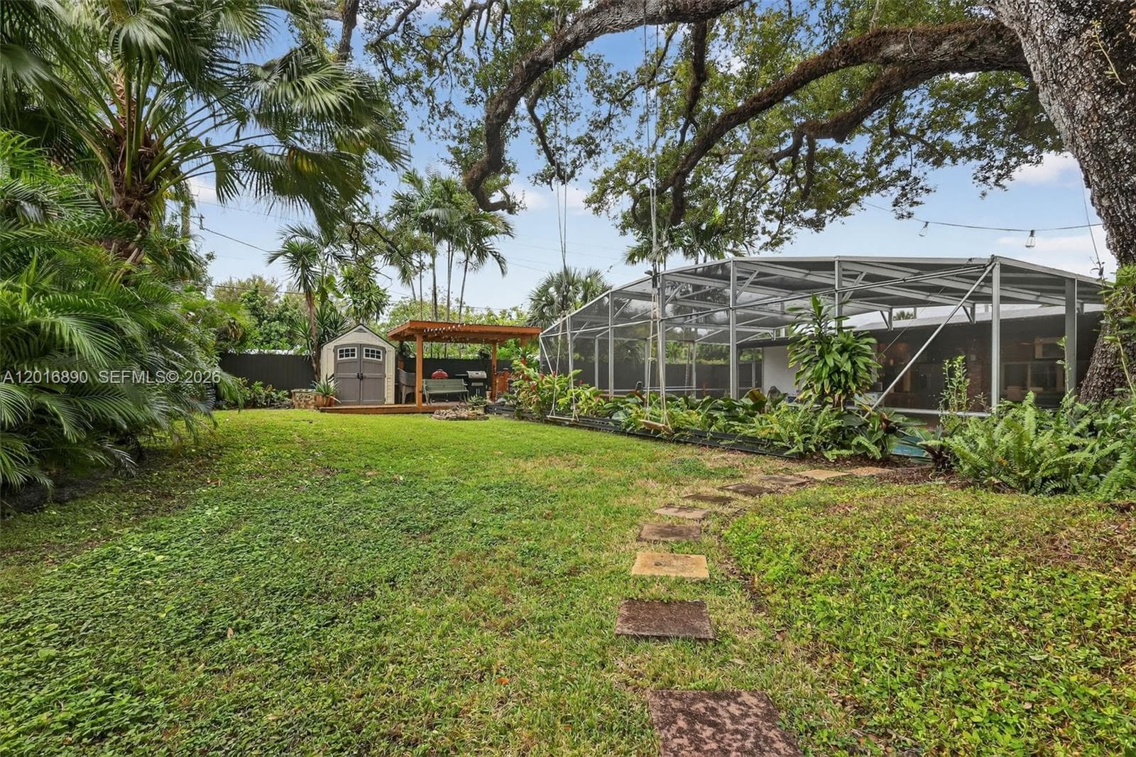 19901 NE 21st Ave, Miami FL 33179 — 30
