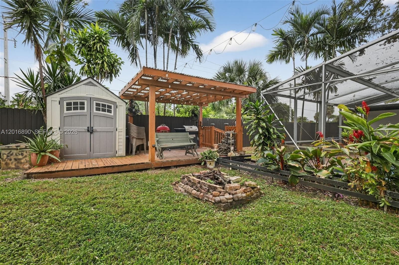 19901 NE 21st Ave, Miami FL 33179 — 35