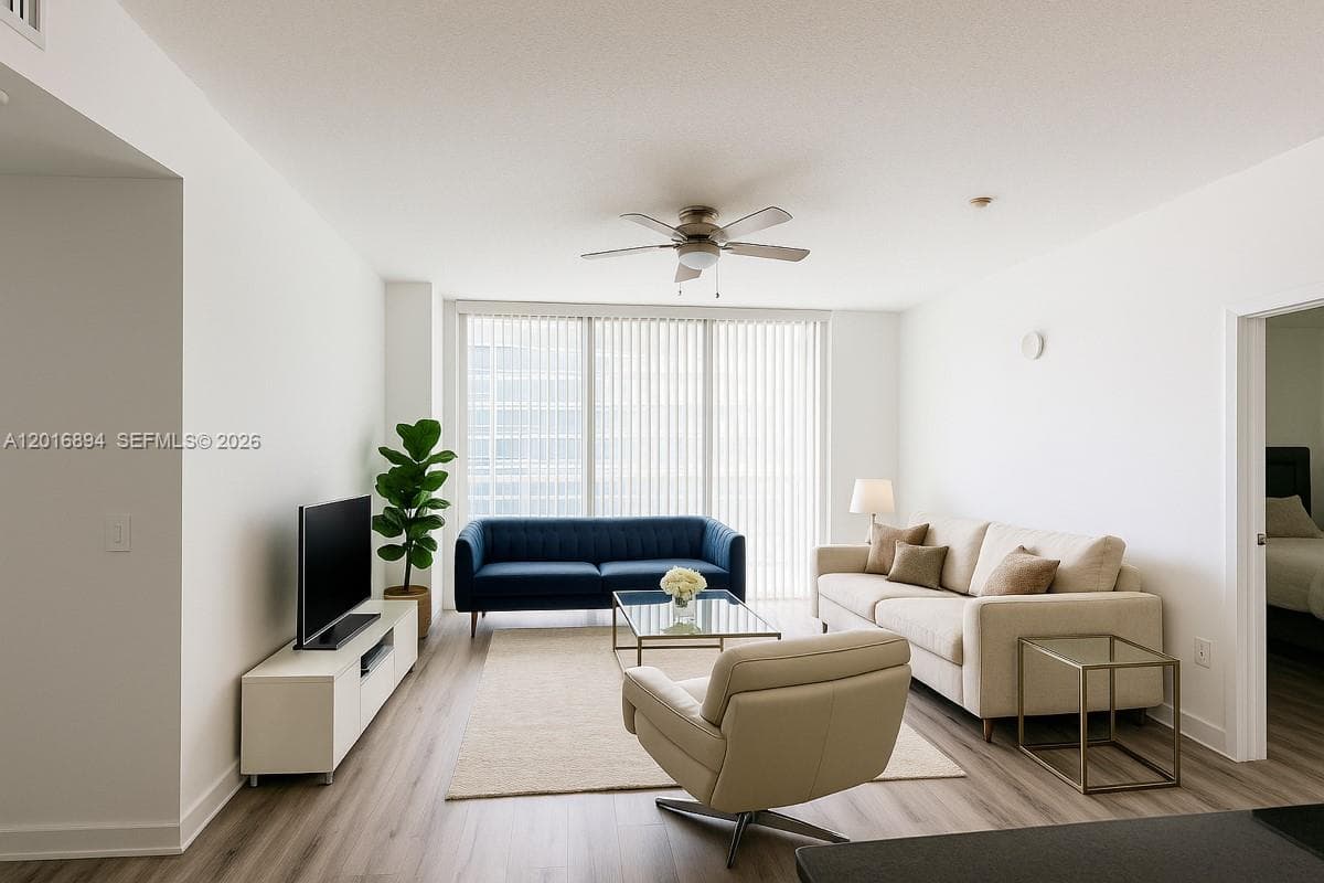 79 SW 12th St, Miami FL 33130 — 2