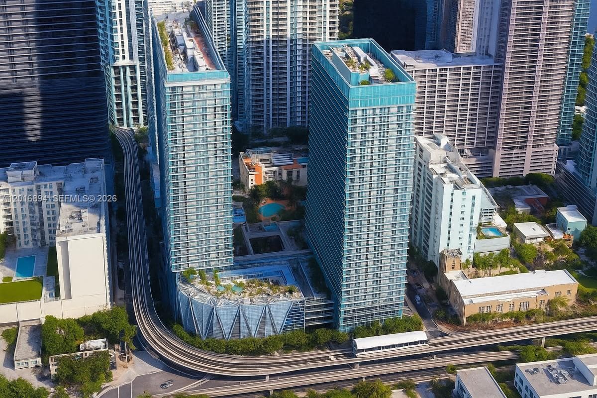 79 SW 12th St, Miami FL 33130 — 1