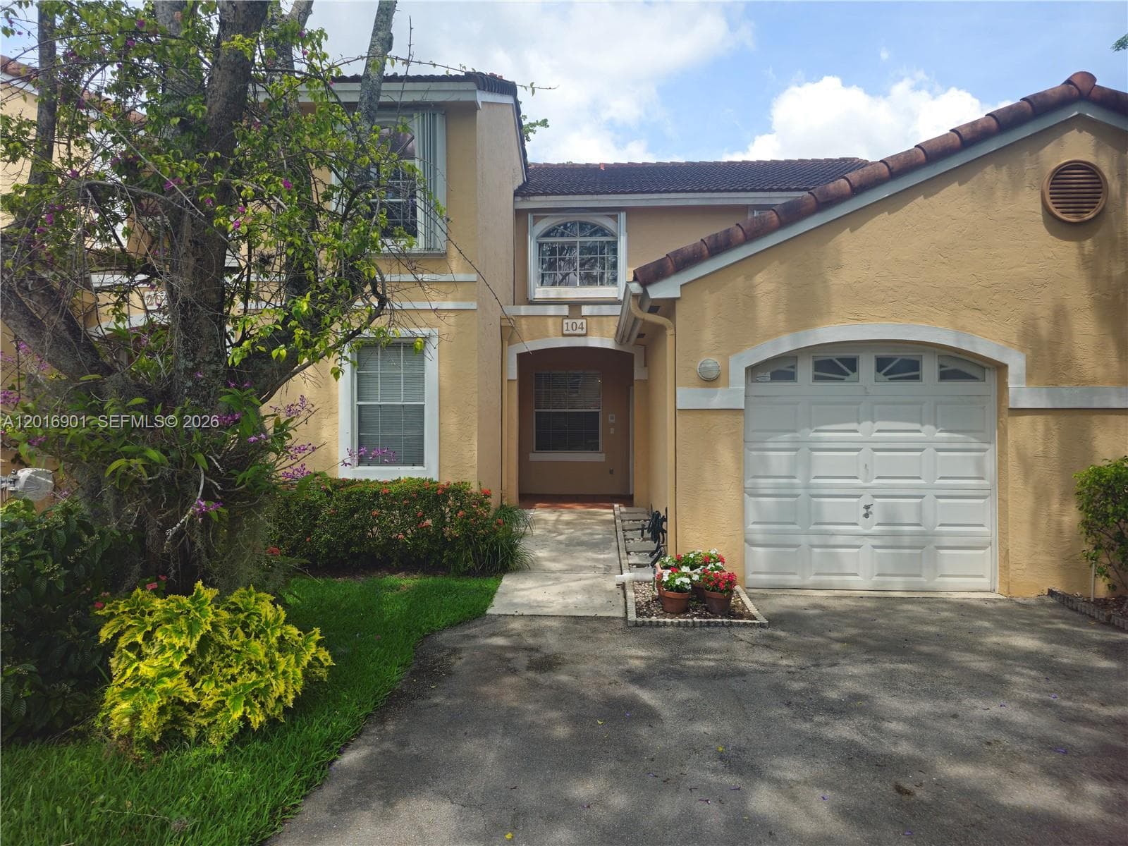 14715 Balgowan Rd # 9, Miami Lakes FL 33016 — 1