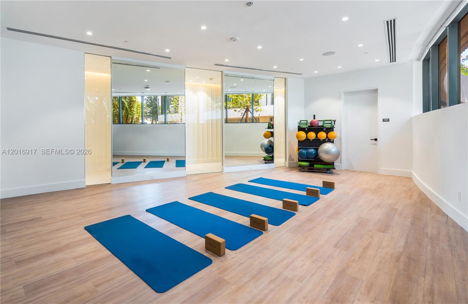2831 S Bayshore Dr # 2205, Miami FL 33133 — 22