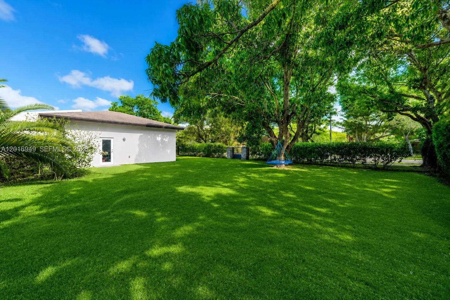 7650 SW 128th St, Pinecrest FL 33156 — 32