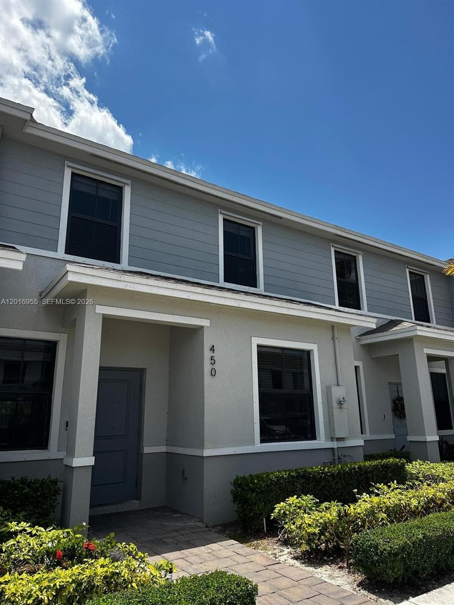 450 NE 12th St, Florida City FL 33034 — 1