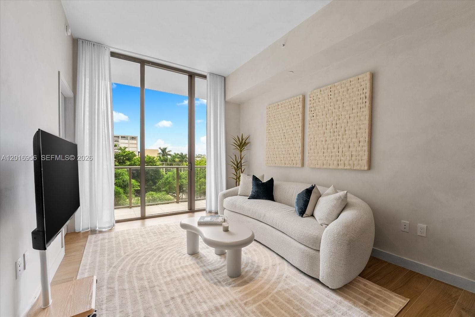 2678 Tigertail Ave # 315, Miami FL 33133 — 4