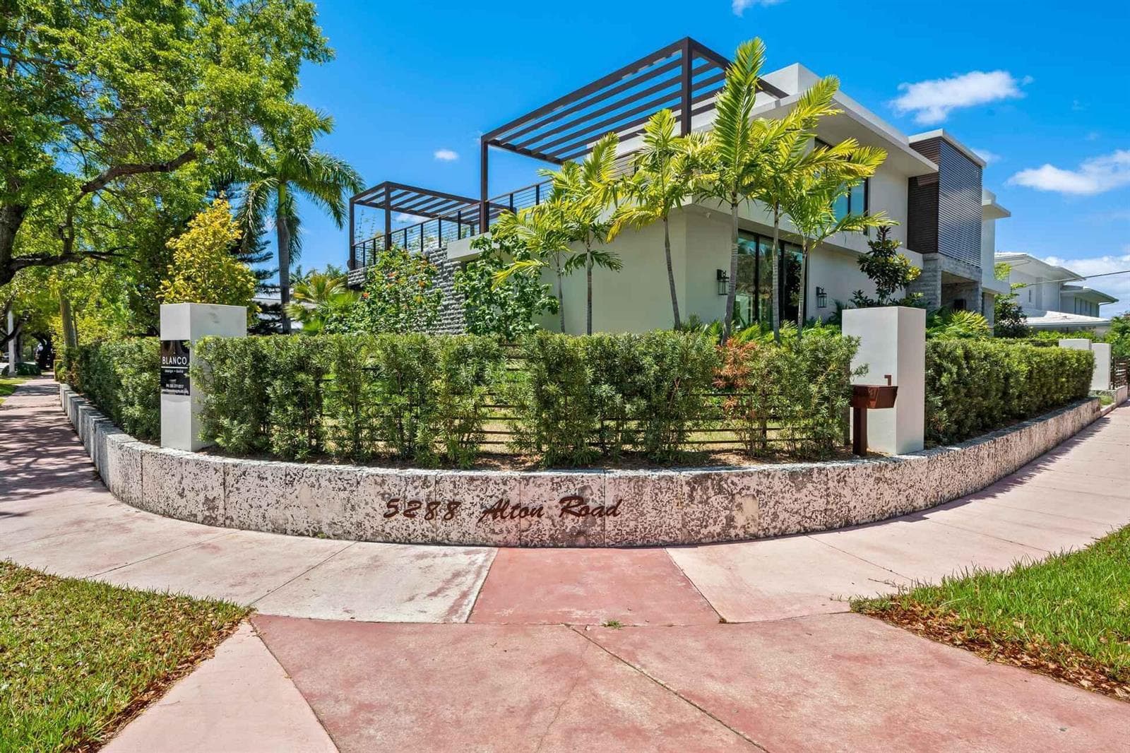 5288 Alton Road # 3, Miami Beach FL 33140 — 33