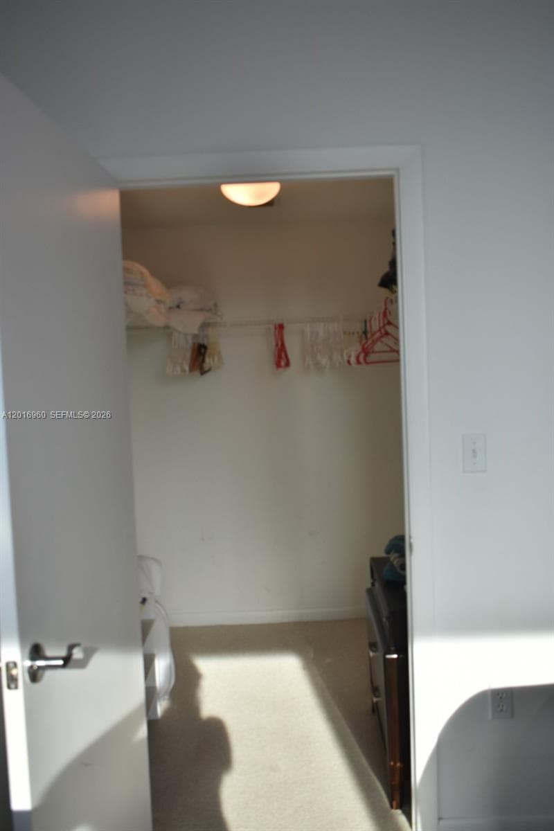 253 NE 2nd St # 1402, Miami FL 33132 — 13