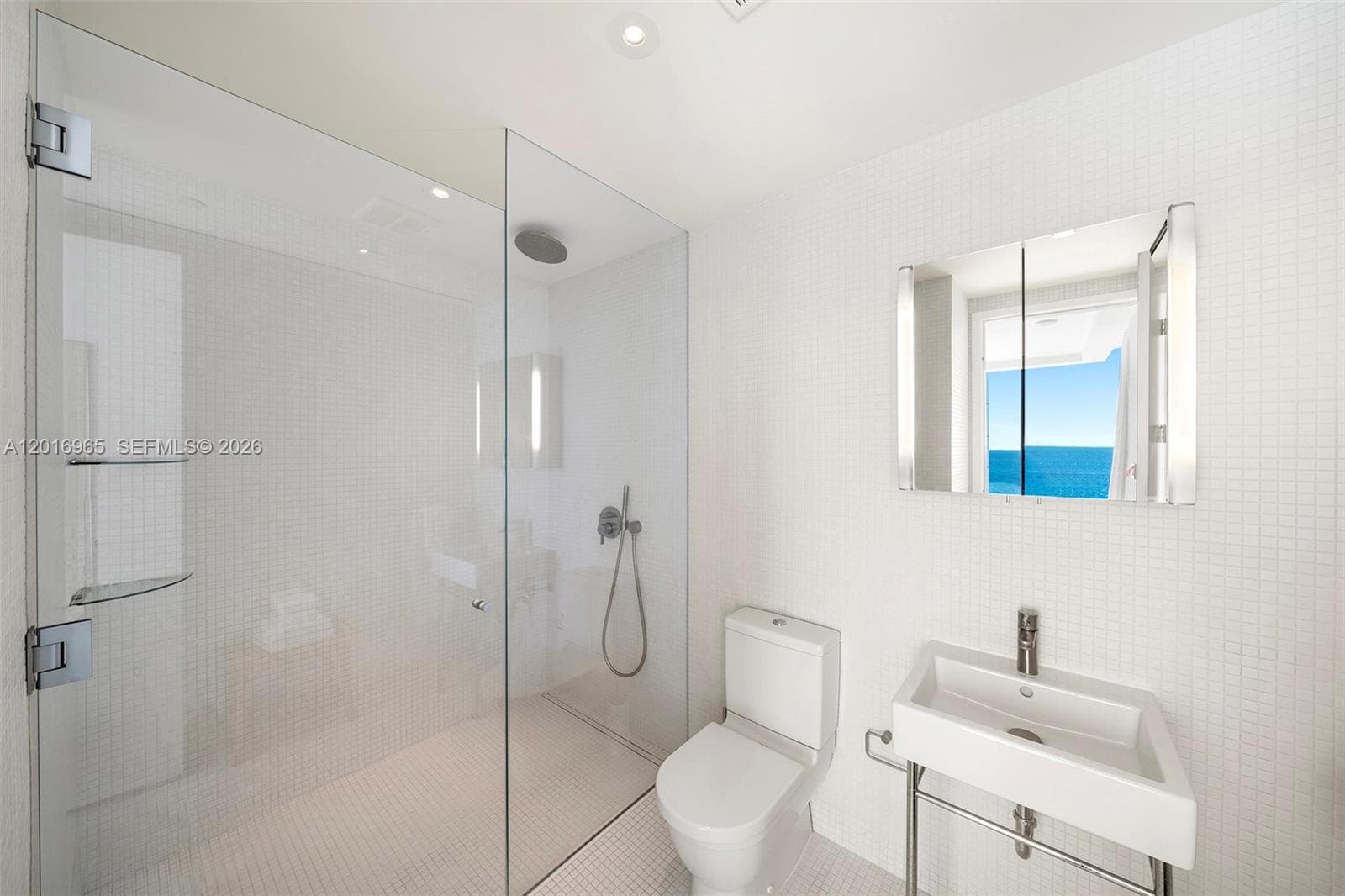 2901 Collins Ave # 901, Miami Beach FL 33140 — 36