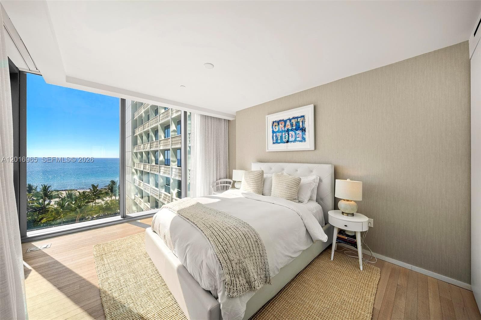 2901 Collins Ave # 901, Miami Beach FL 33140 — 33
