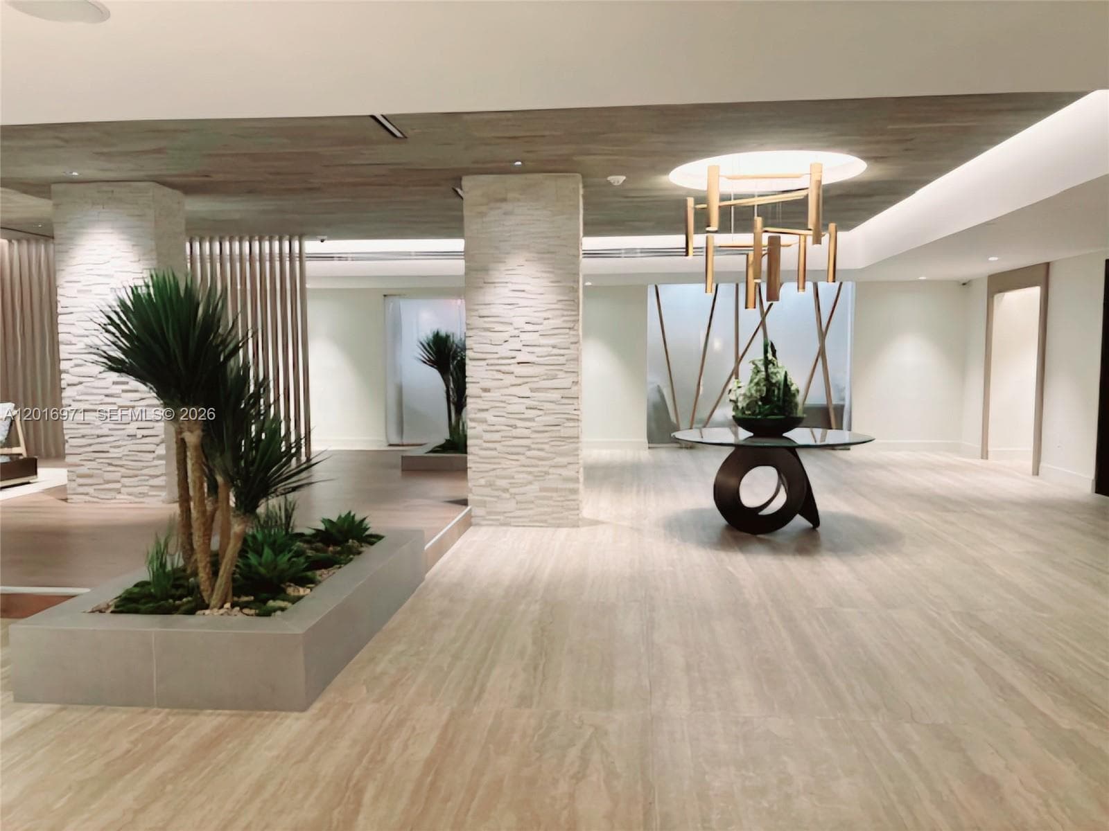 2301 Collins Ave # 528, Miami Beach FL 33139 — 2