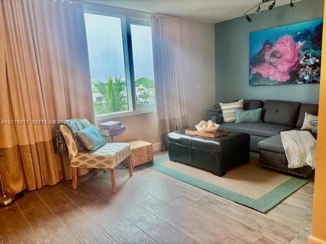 2301 Collins Ave # 528, Miami Beach FL 33139 — 18