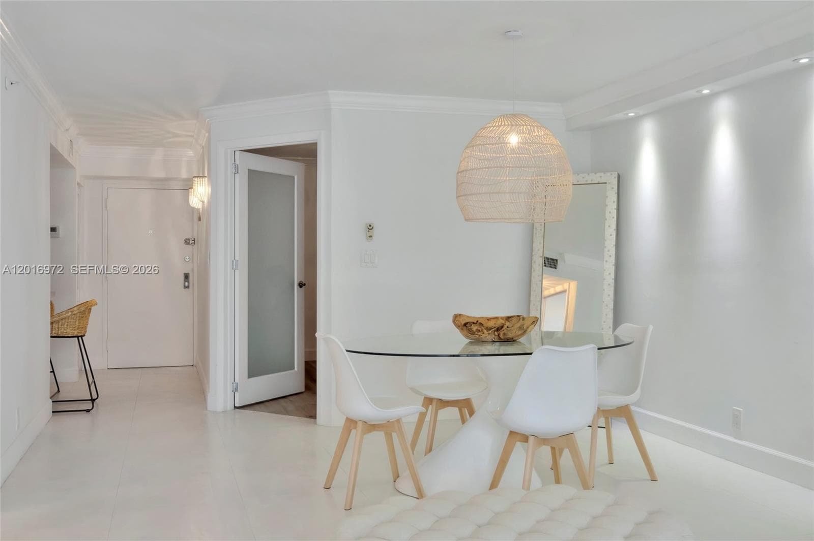 2401 Collins Ave # 1805, Miami Beach FL 33140 — 2