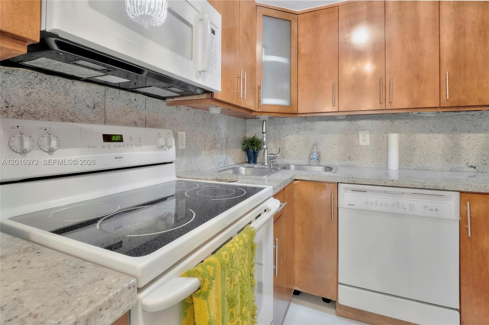 2401 Collins Ave # 1805, Miami Beach FL 33140 — 10