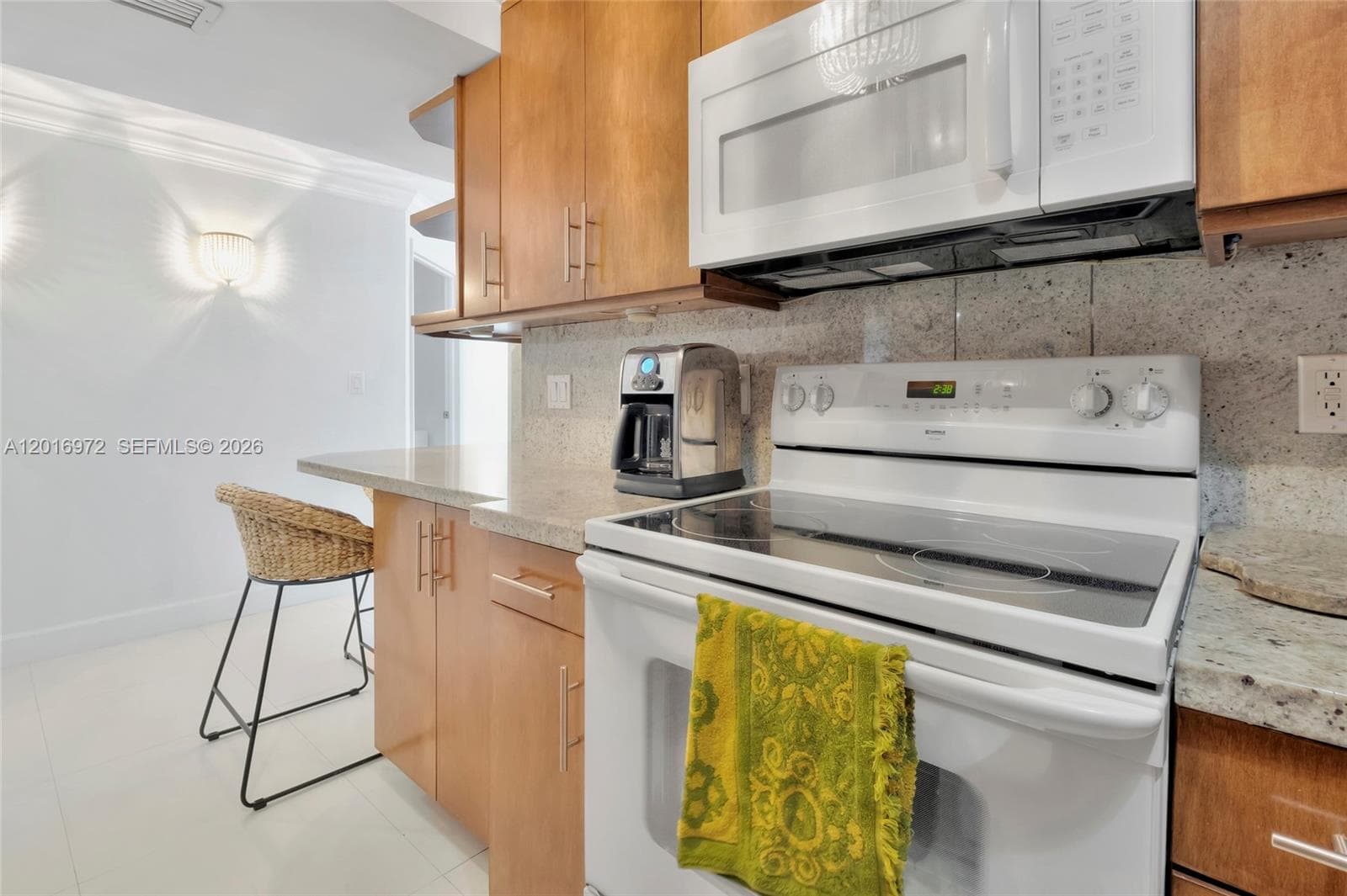 2401 Collins Ave # 1805, Miami Beach FL 33140 — 11