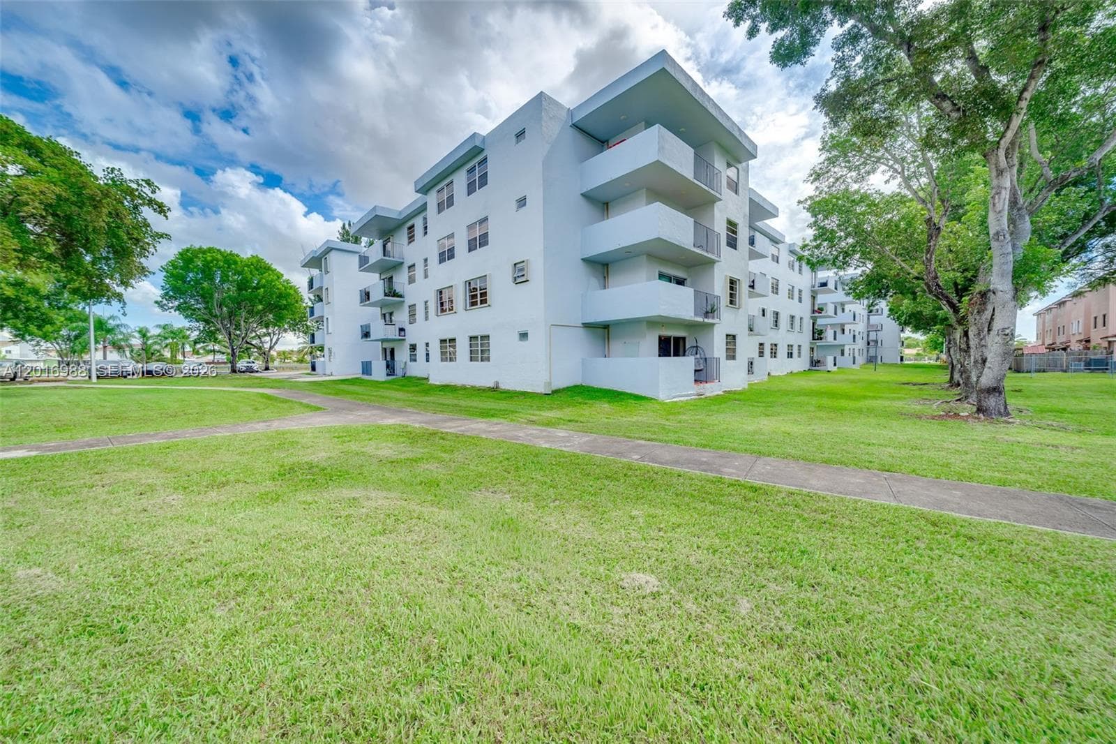 Segovia Condo, Miami, FL — 4