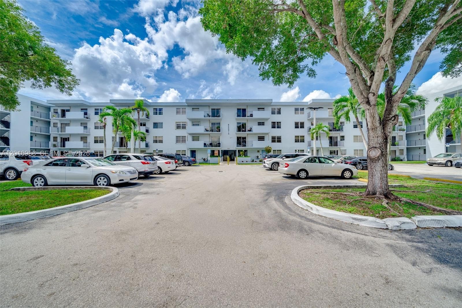 Segovia Condo, Miami, FL — 8
