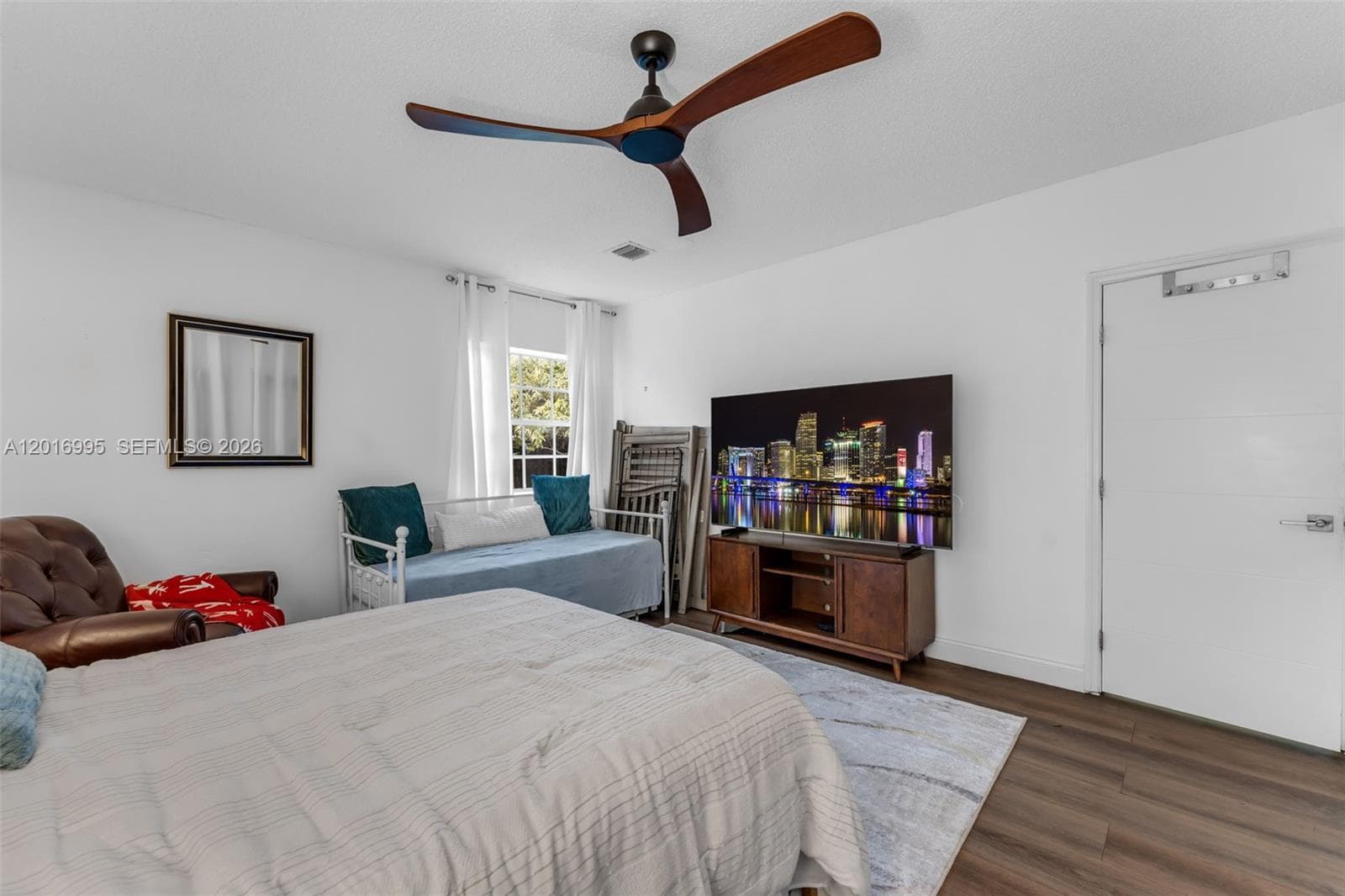 15325 SW 54th Ter, Miami FL 33185 — 17