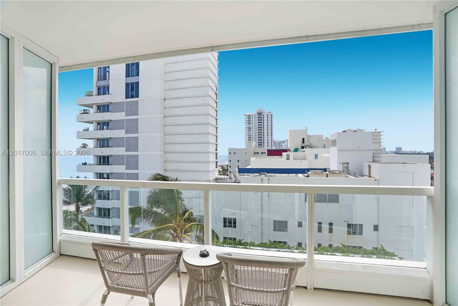 4391 Collins Ave # 916, Miami Beach FL 33140 — 2