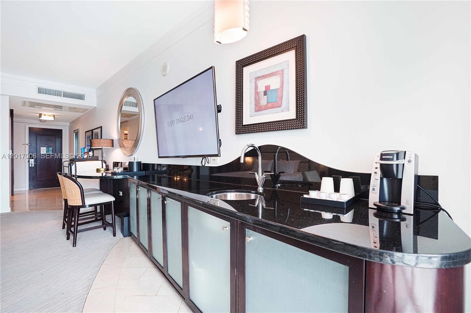 4391 Collins Ave # 916, Miami Beach FL 33140 — 13