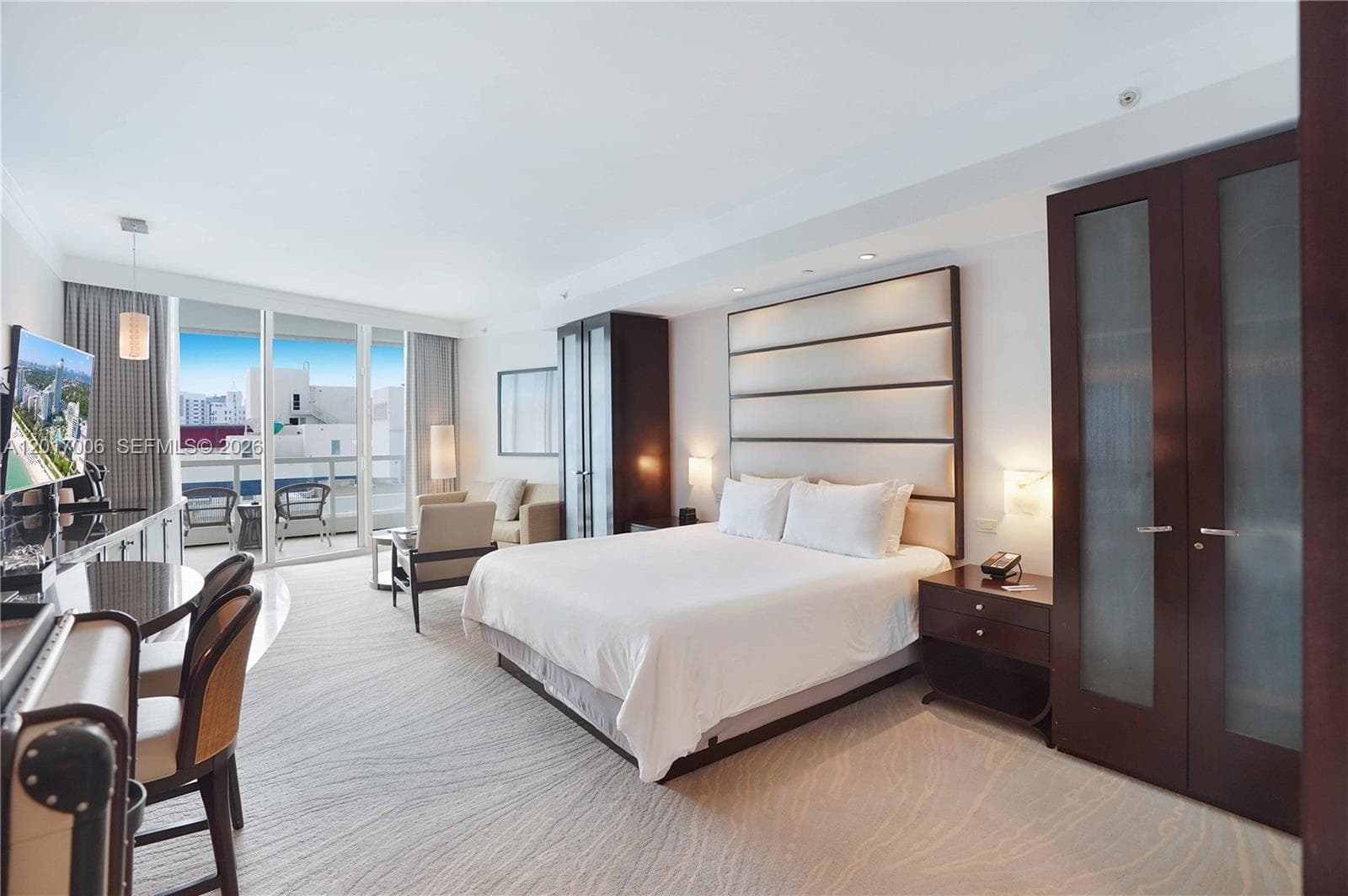 4391 Collins Ave # 916, Miami Beach FL 33140 — 3