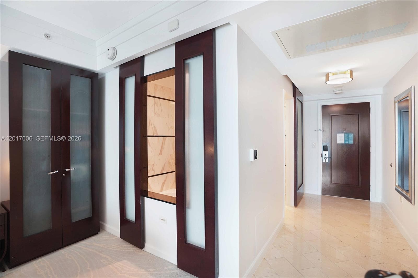 4391 Collins Ave # 916, Miami Beach FL 33140 — 5