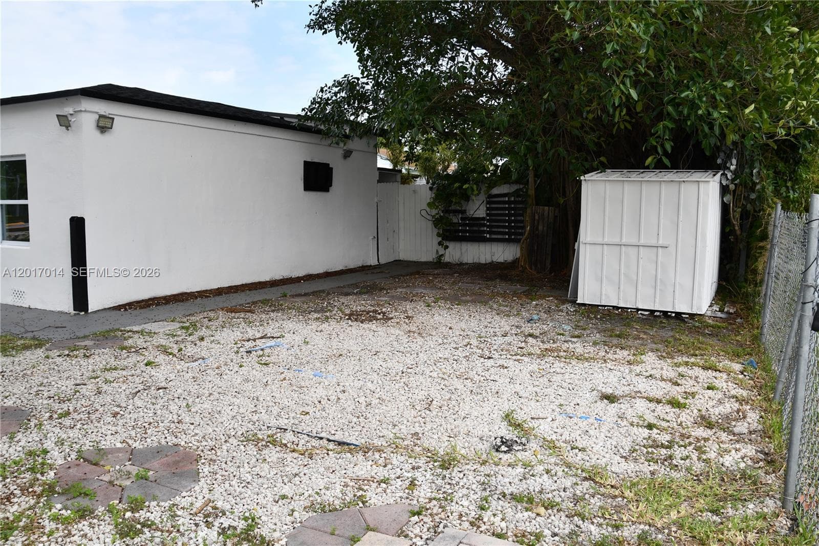 954 NW 75th St # b, Miami FL 33150 — 10