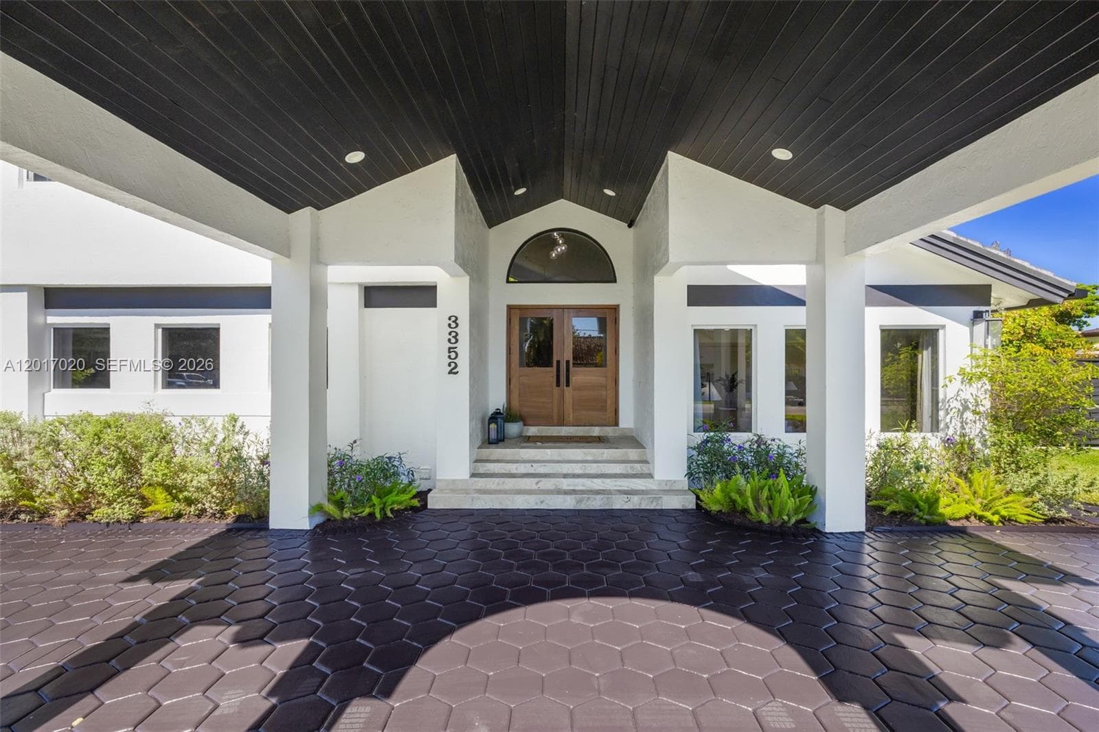 3352 SW 110th Ave, Miami FL 33165 — 3
