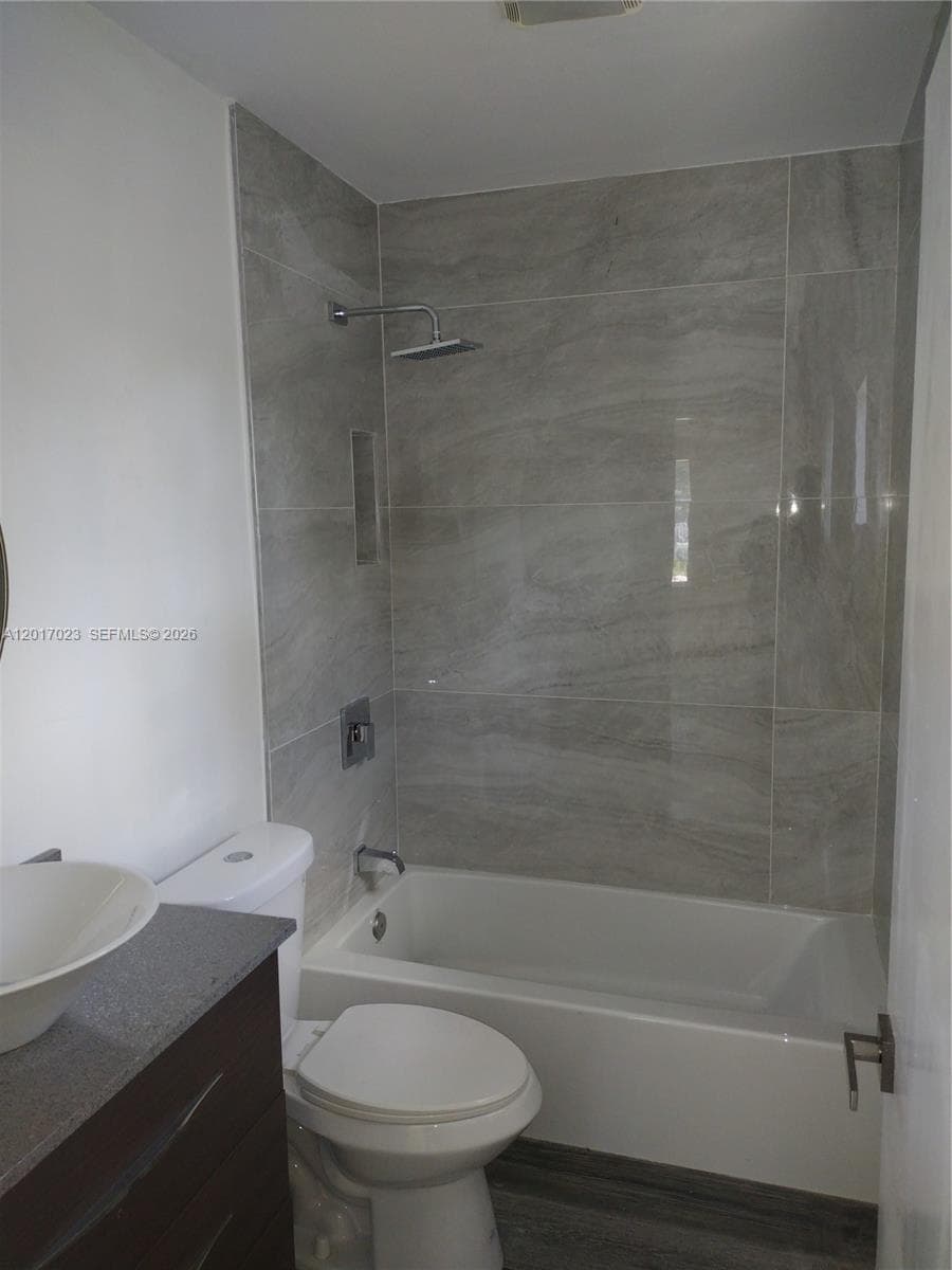 300 S Biscayne River Dr, Miami FL 33169 — 34