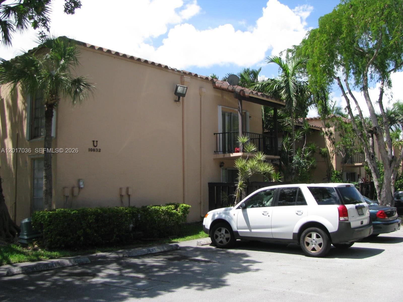 10832 N Kendall Dr # U11, Miami FL 33176 — 3