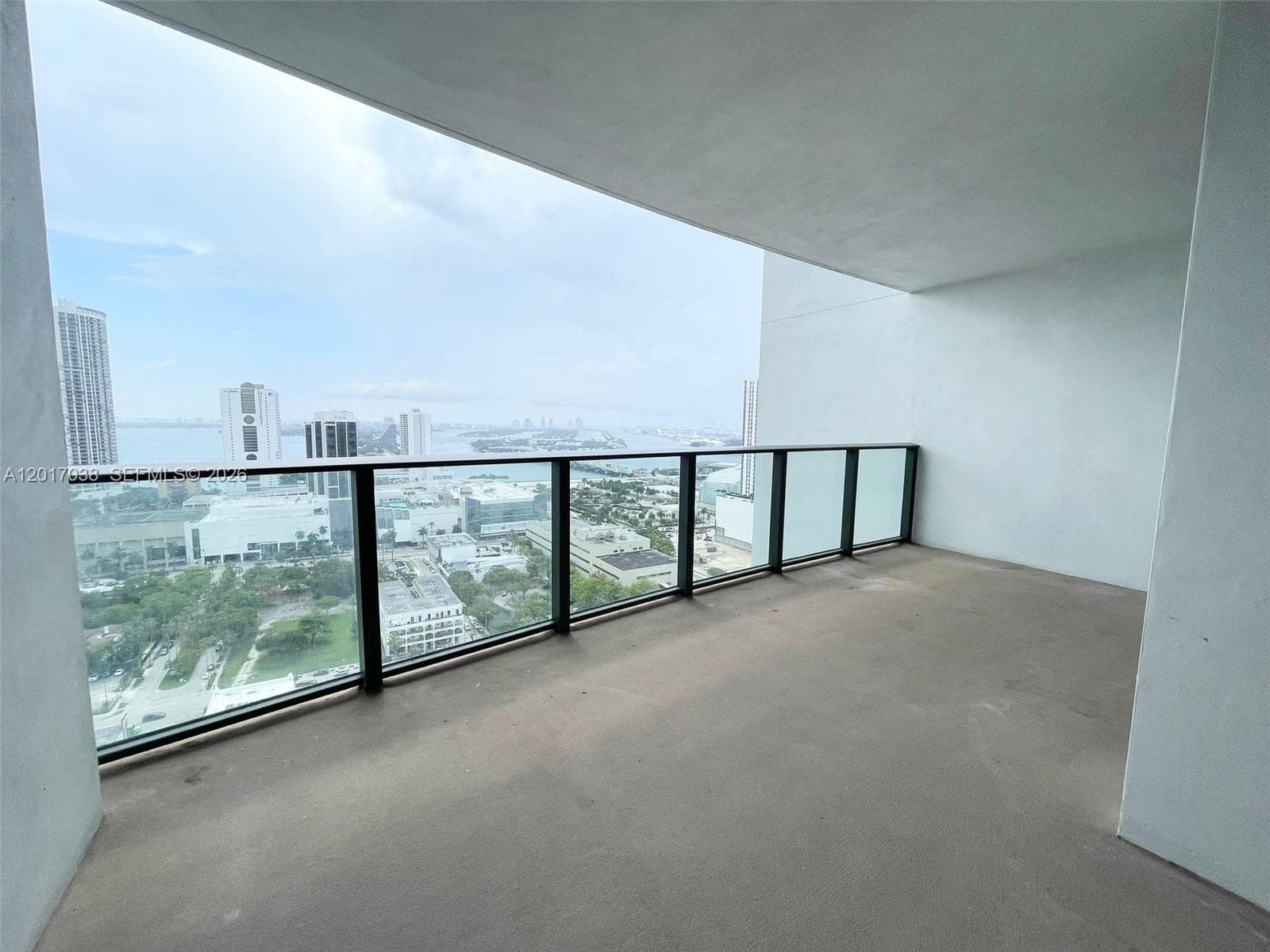 1600 NE 1st Ave # 2405, Miami FL 33132 — 14