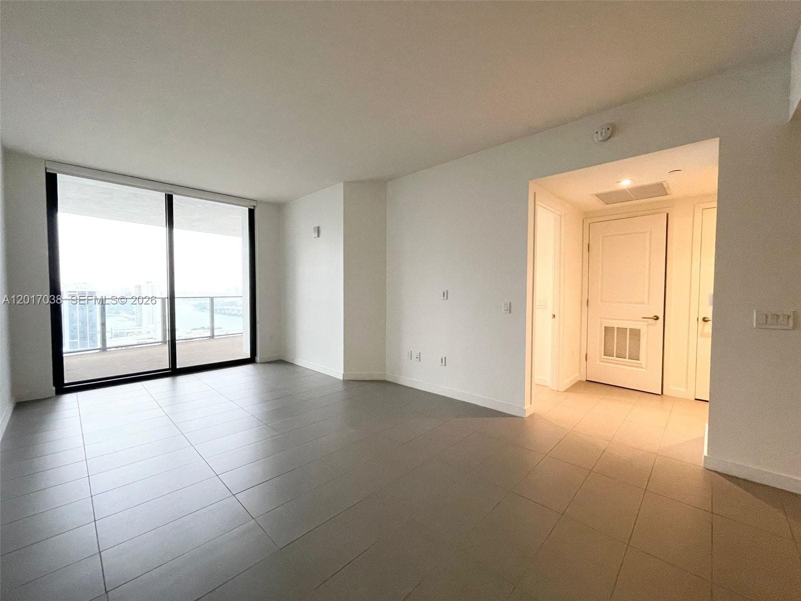 1600 NE 1st Ave # 2405, Miami FL 33132 — 8