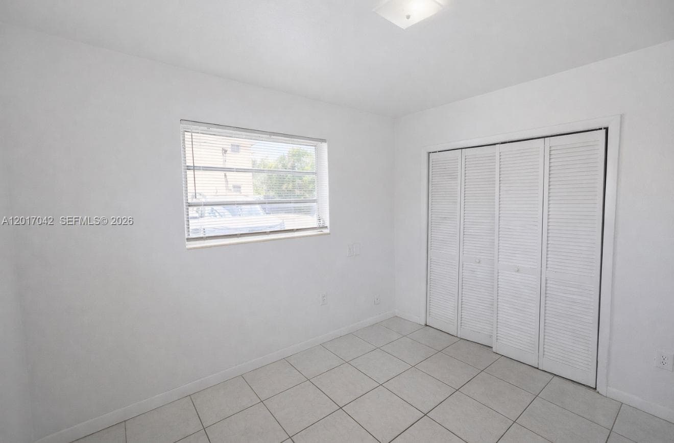 4381 W Flagler St # 3, Miami FL 33134 — 7