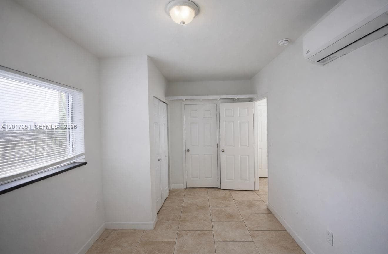 572 NE 67th St # 5, Miami FL 33138 — 6