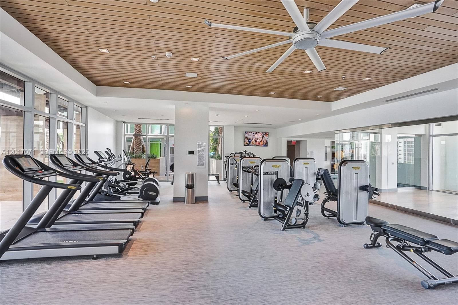 330 Sunny Isles Blvd # 2205, Sunny Isles Beach FL 33160 — 62