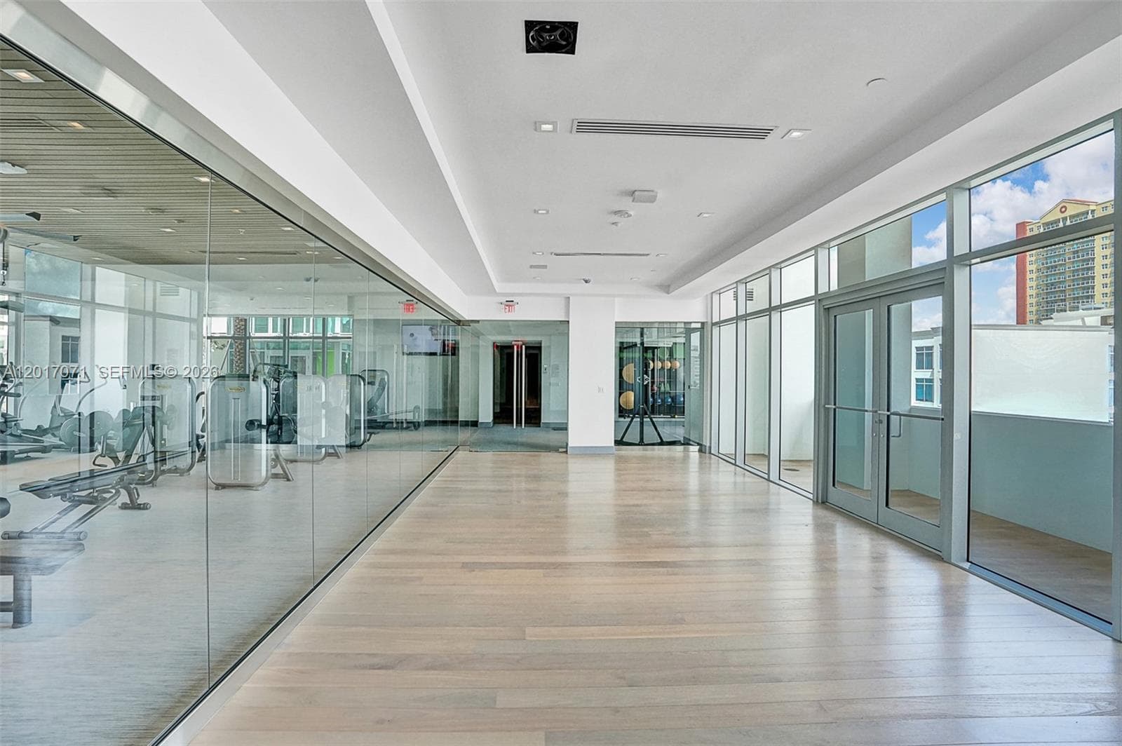 330 Sunny Isles Blvd # 2205, Sunny Isles Beach FL 33160 — 61