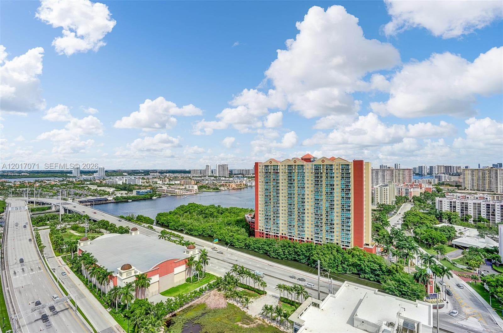 330 Sunny Isles Blvd # 2205, Sunny Isles Beach FL 33160 — 33