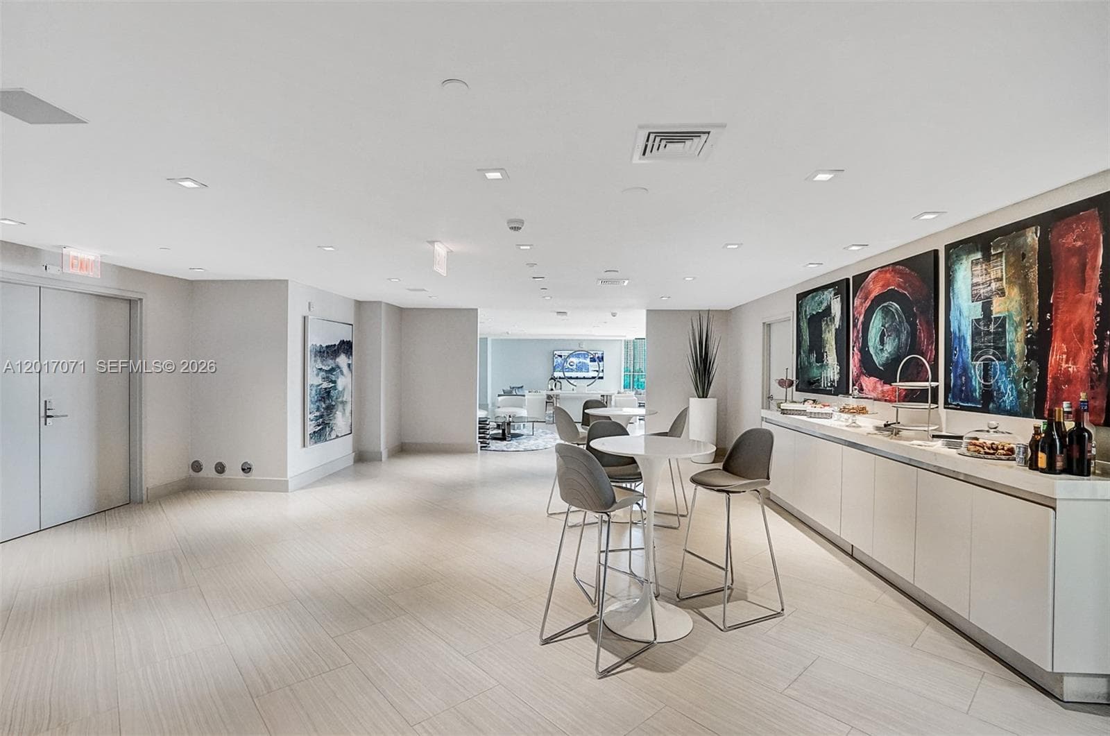 330 Sunny Isles Blvd # 2205, Sunny Isles Beach FL 33160 — 70