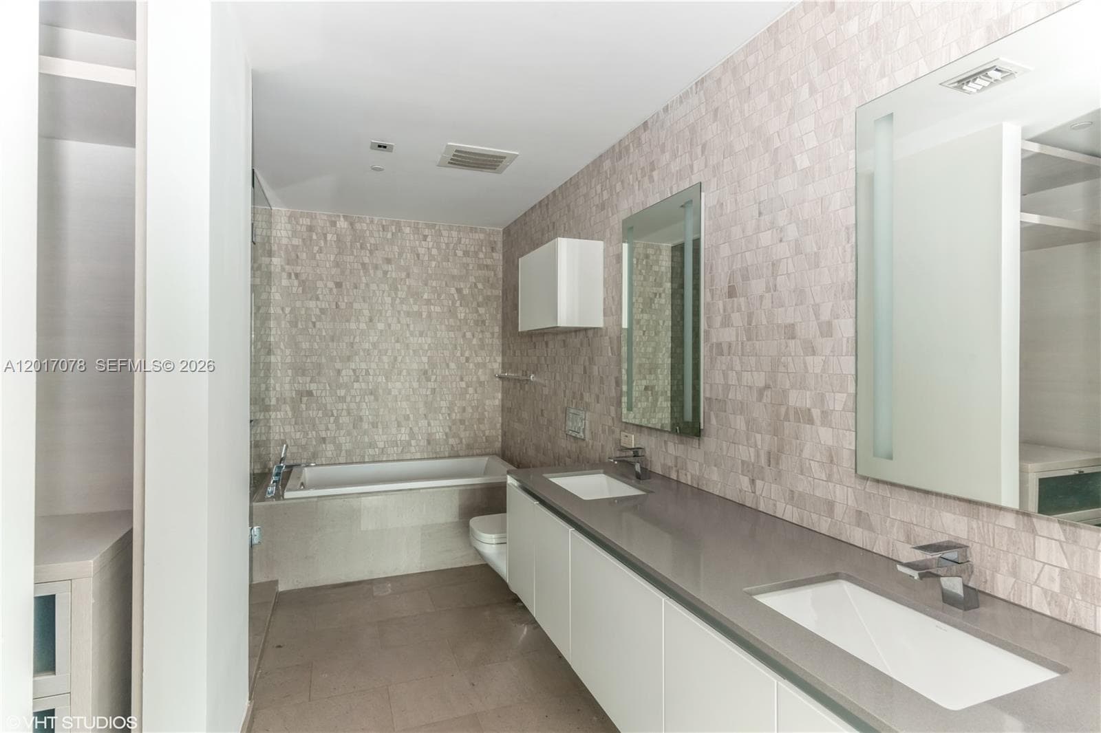 88 SW 7th St # 2508, Miami FL 33130 — 10