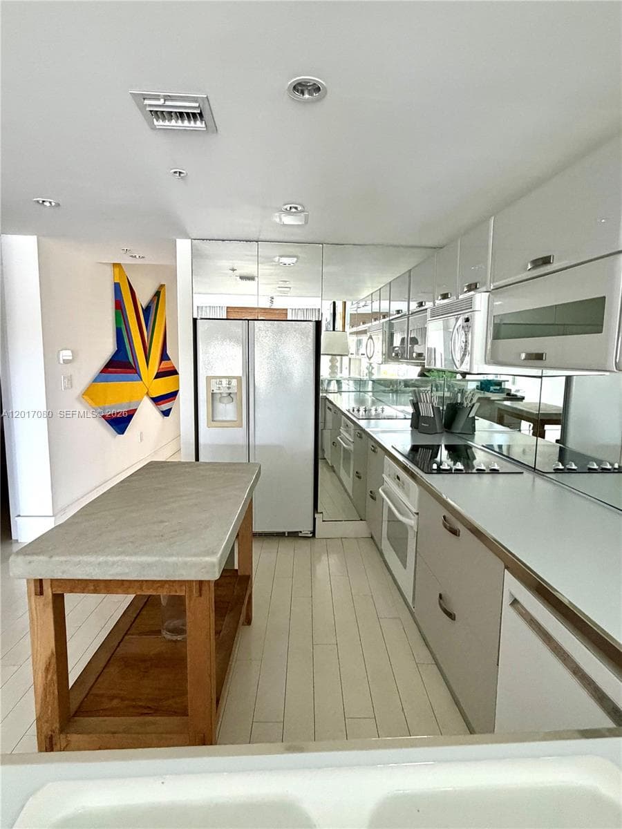 6580 Indian Creek Dr # 207, Miami Beach FL 33141 — 2