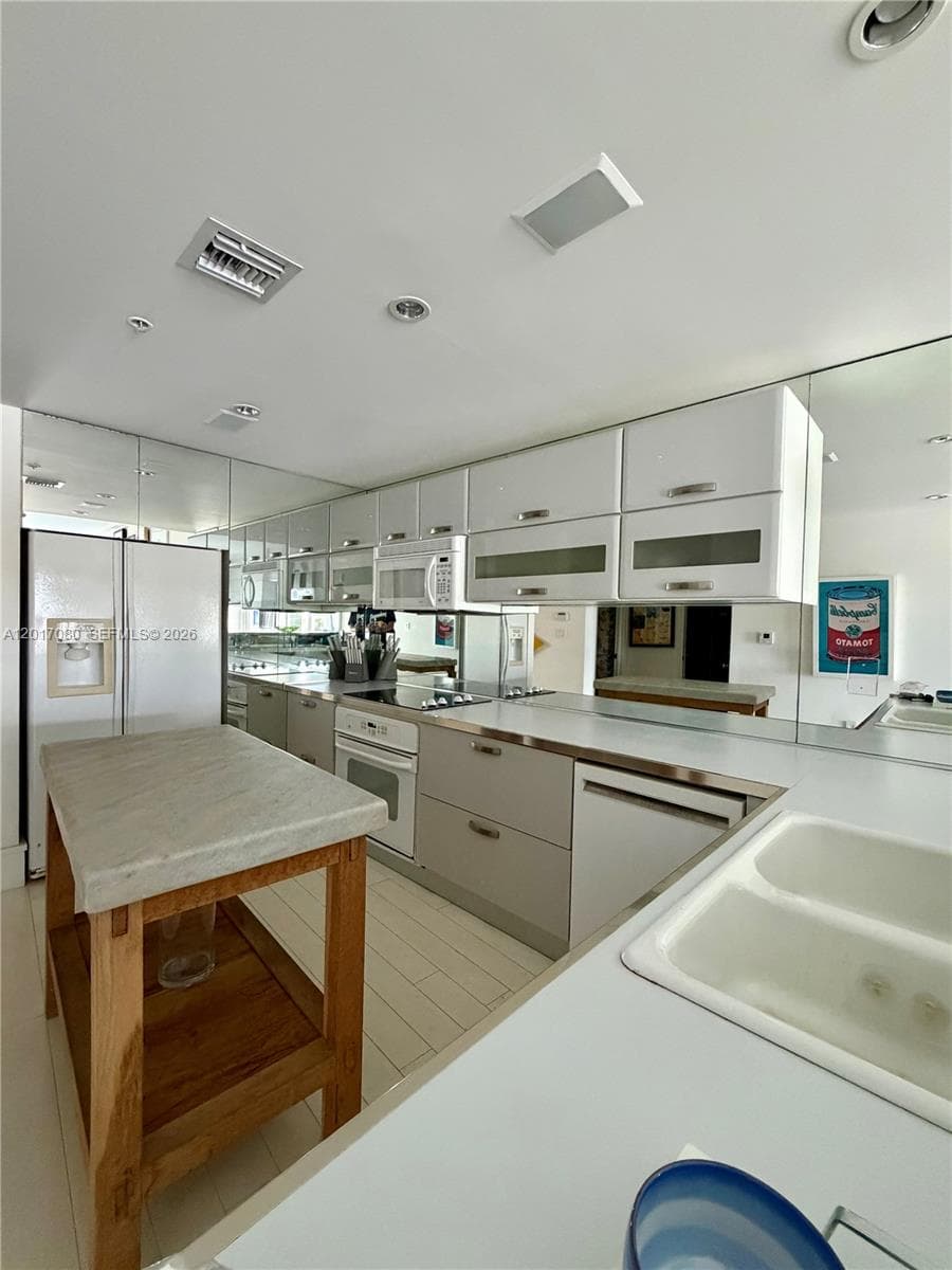 6580 Indian Creek Dr # 207, Miami Beach FL 33141 — 3