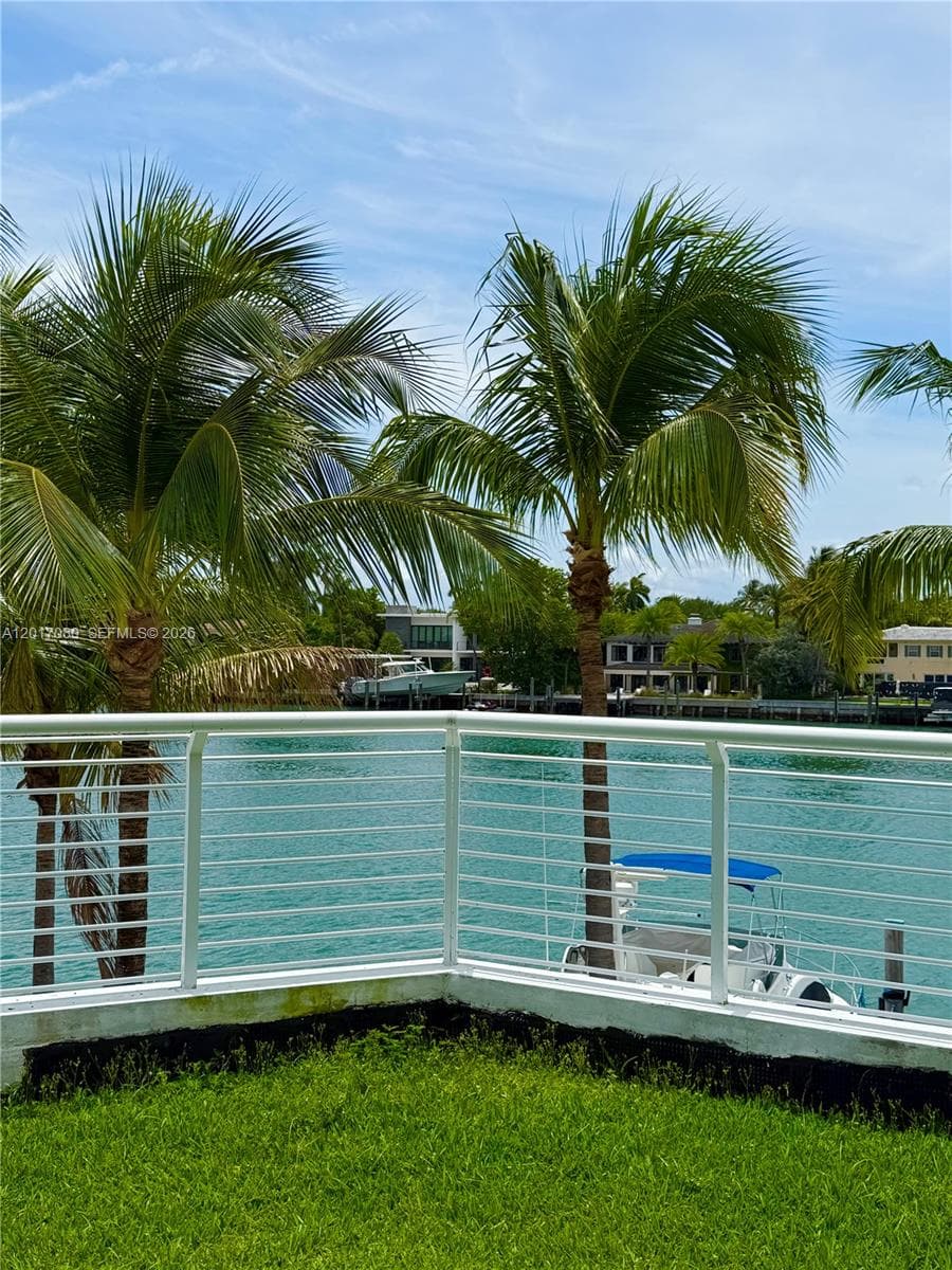 6580 Indian Creek Dr # 207, Miami Beach FL 33141 — 30