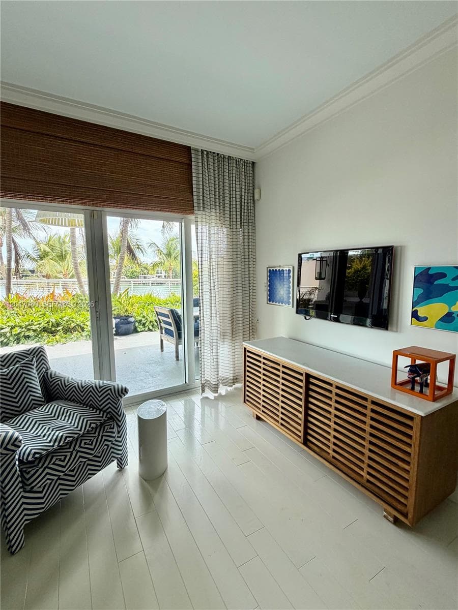 6580 Indian Creek Dr # 207, Miami Beach FL 33141 — 8