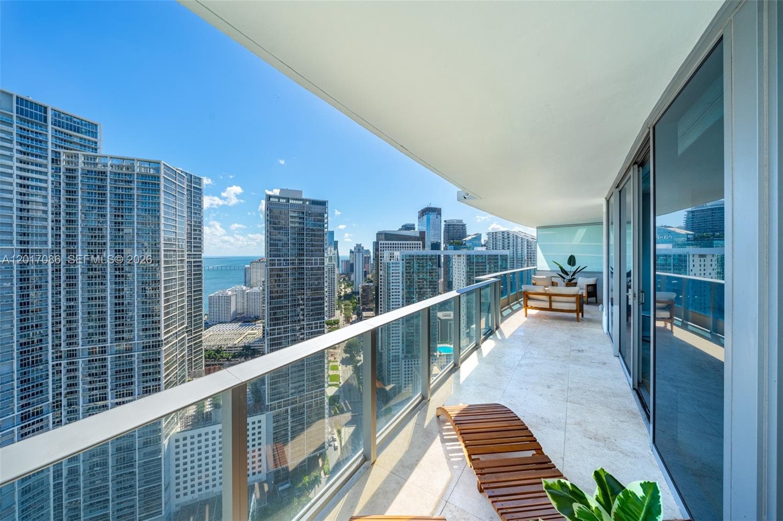200 Biscayne Boulevard Way # 4308, Miami FL 33131 — 23