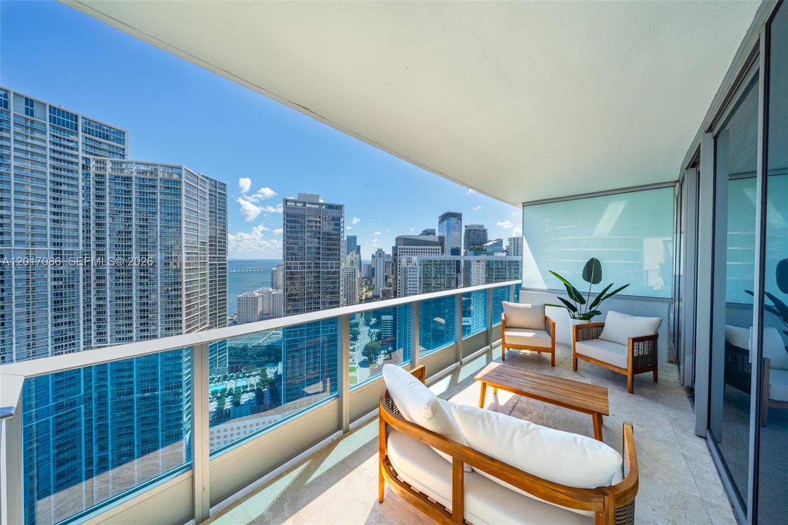 200 Biscayne Boulevard Way # 4308, Miami FL 33131 — 24