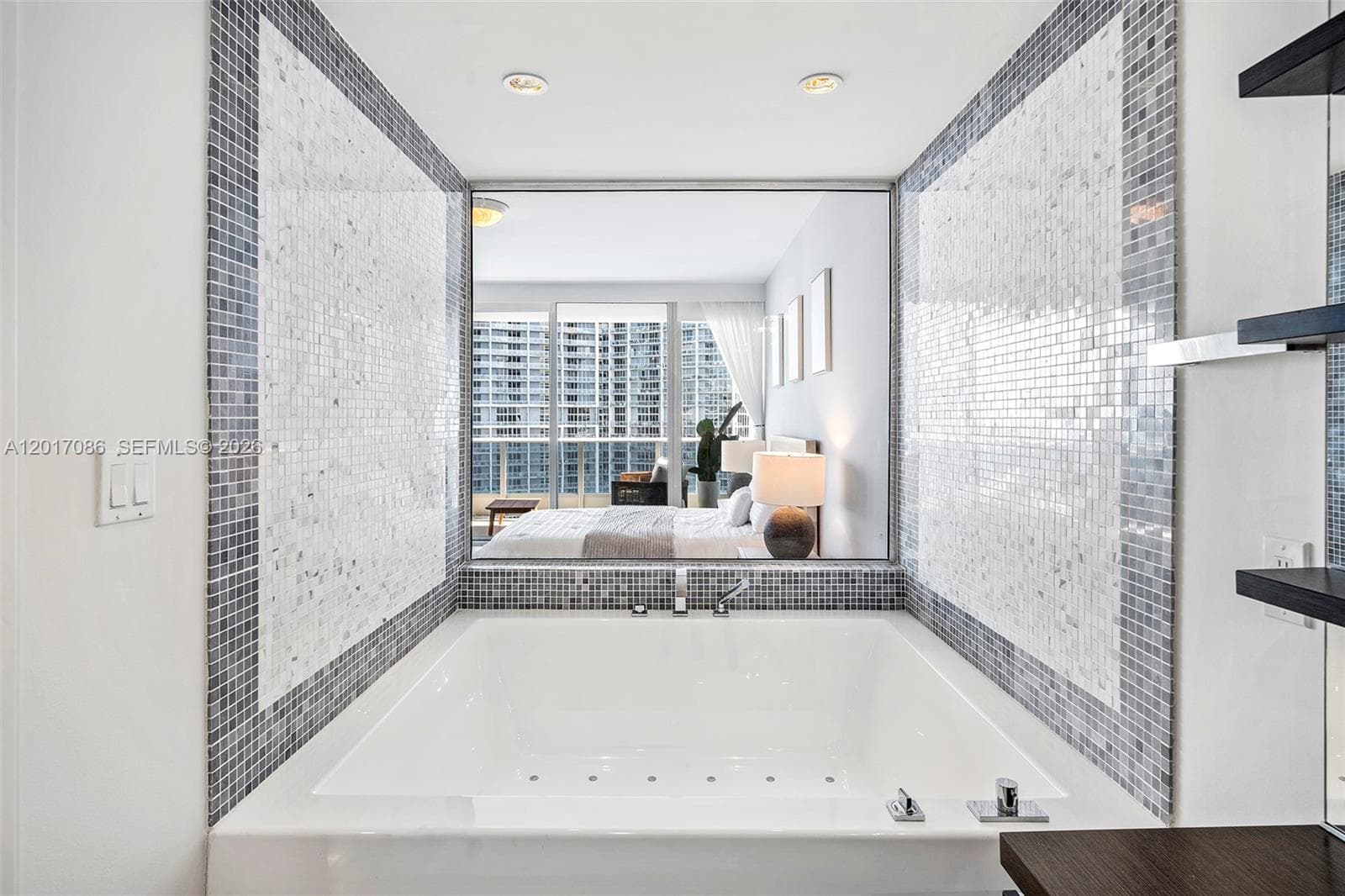 200 Biscayne Boulevard Way # 4308, Miami FL 33131 — 21